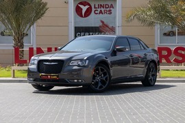 Chrysler 300S Used 2023 Chrysler 300S for sale in Dubai