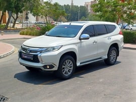 Mitsubishi Montero Sport Used 2019 Mitsubishi Montero Sport for sale in Dubai