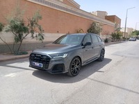 مستعمله 2023 أودي SQ7  للبيع فى الرياض