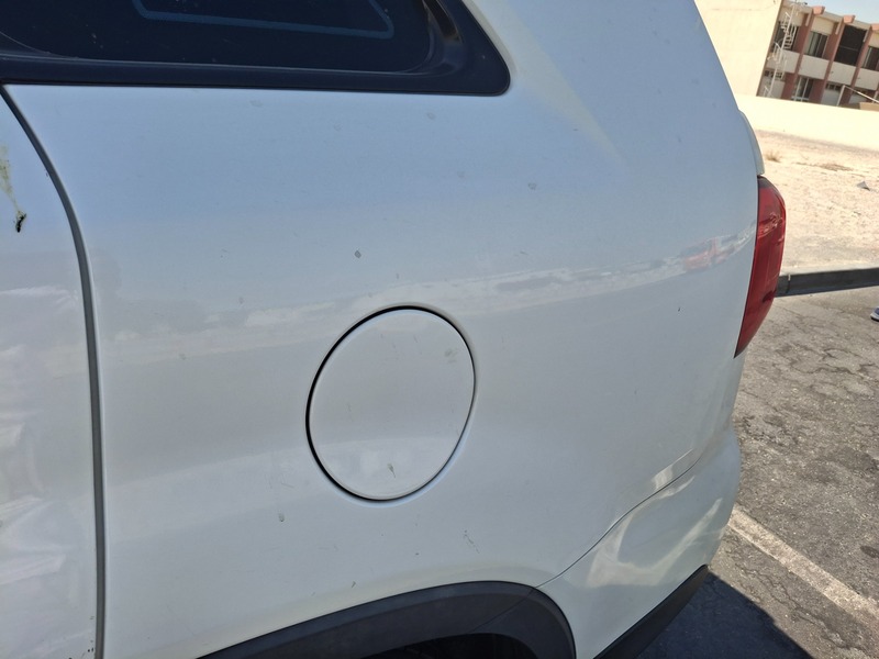 Used 2014 Kia Sorento for sale in Dubai