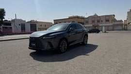 Lexus RX350 Used 2023 Lexus RX350 for sale in Dammam
