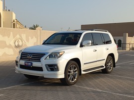 Lexus LX570 Used 2012 Lexus LX570 for sale in Sharjah