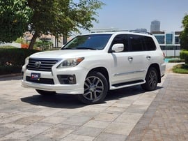 لكزس LX570 مستعمله 2013 لكزس LX570 للبيع فى دبي