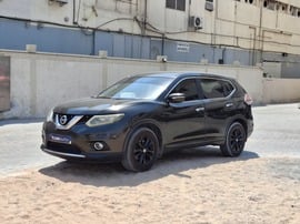 Nissan X-Trail Used 2015 Nissan X-Trail for sale in Sharjah