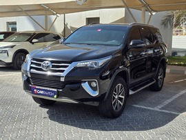 Toyota Fortuner Used 2020 Toyota Fortuner for sale in Abu Dhabi