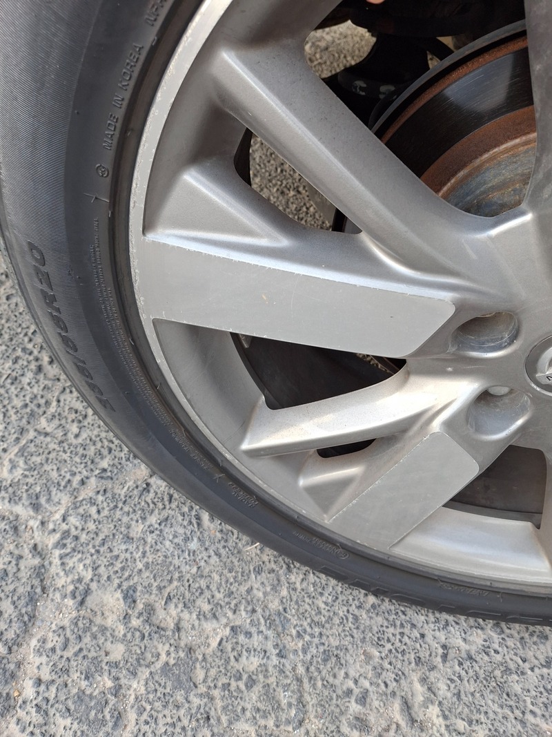 Used 2013 Nissan Pathfinder for sale in Abu Dhabi