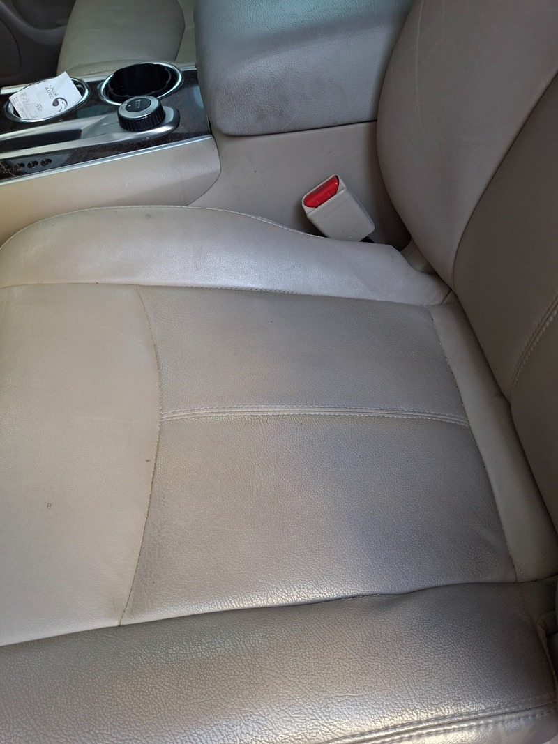 Used 2013 Nissan Pathfinder for sale in Abu Dhabi