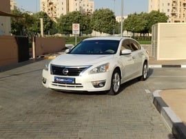 Nissan Altima Used 2015 Nissan Altima for sale in Dubai