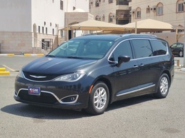 Chrysler Pacifica Used 2020 Chrysler Pacifica for sale in Jeddah