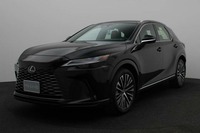 Used 2023 Lexus RX350h  for sale in Dubai