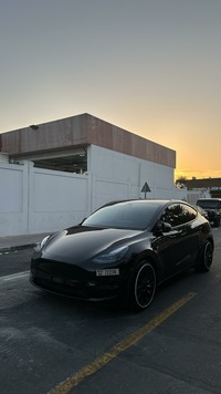Used 2022 Tesla Model Y for sale in Dubai