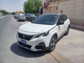 Peugeot 3008 Used 2021 Peugeot 3008 for sale in Riyadh