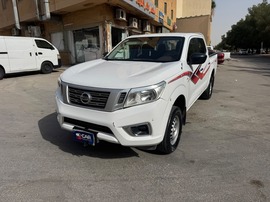 Nissan Navara Used 2016 Nissan Navara for sale in Riyadh