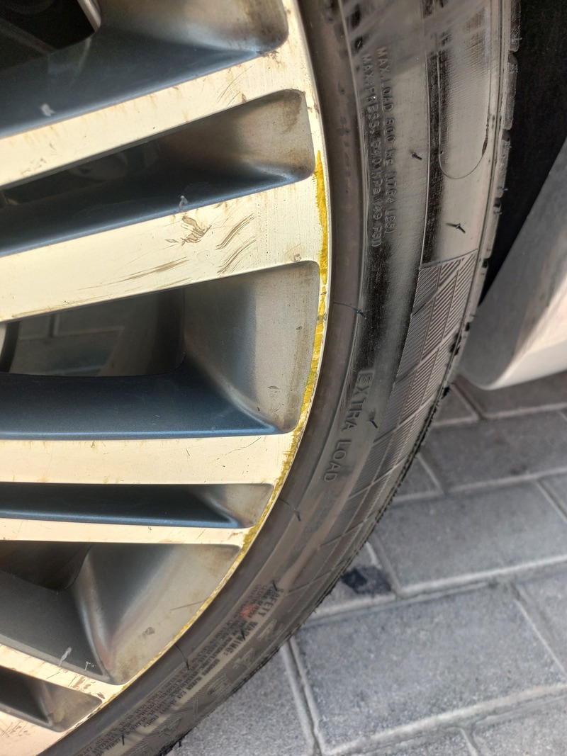 Used 2014 Kia Cadenza for sale in Dubai