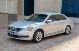 Volkswagen Passat Used 2015 Volkswagen Passat for sale in Dubai