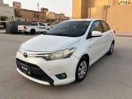 تويوتا يارس مستعمله 2015 تويوتا يارس للبيع فى الرياض