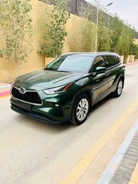 Used 2023 Toyota Highlander for sale in Riyadh