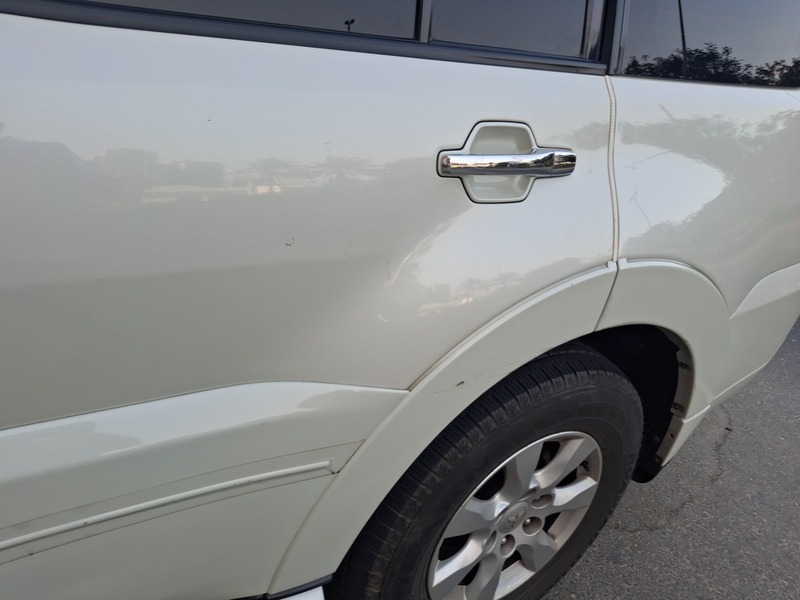 Used 2014 Mitsubishi Pajero for sale in Dubai