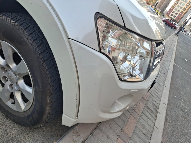 Used 2014 Mitsubishi Pajero for sale in Dubai