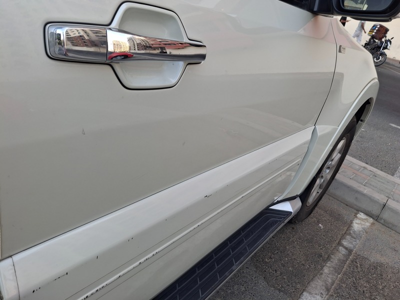 Used 2014 Mitsubishi Pajero for sale in Dubai