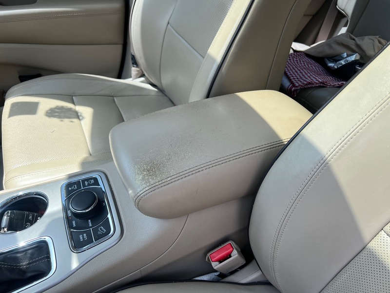Used 2017 Jeep Grand Cherokee for sale in Riyadh