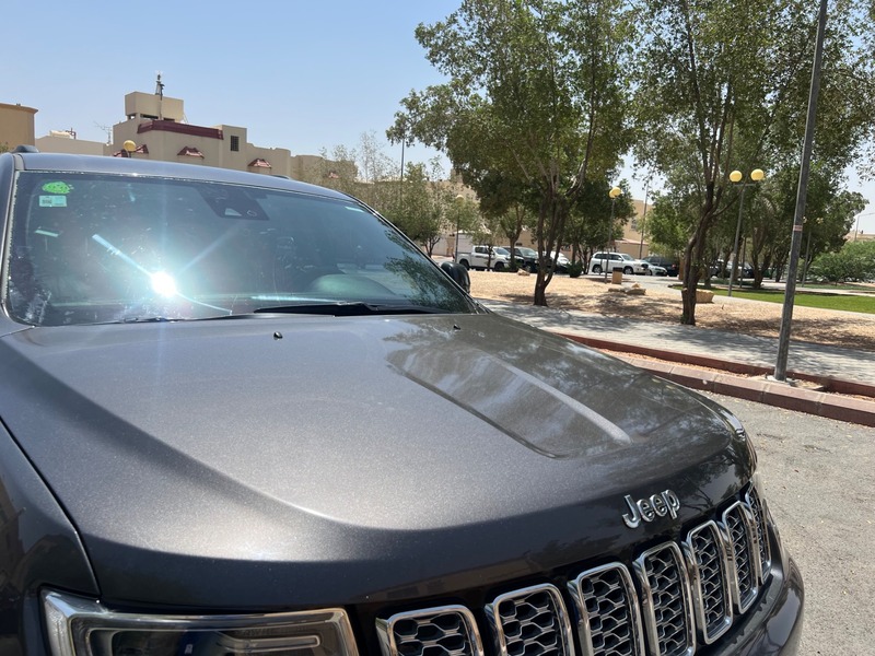 Used 2017 Jeep Grand Cherokee for sale in Riyadh