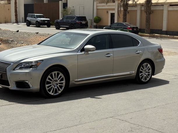 lexus