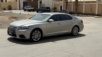 مستعمله 2015 لكزس LS600 للبيع فى الرياض