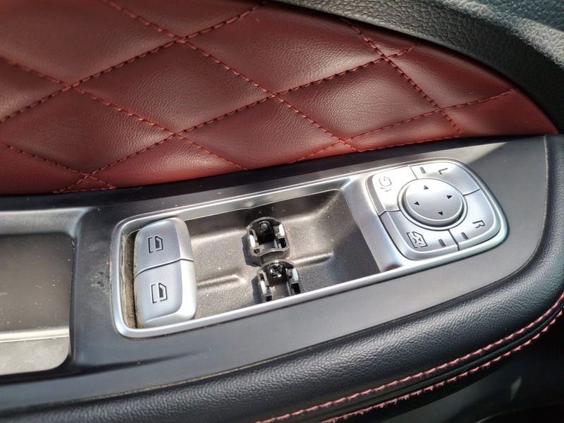 Used 2022 MG RX8 for sale in Dubai