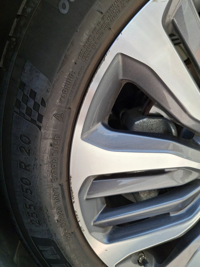 Used 2022 MG RX8 for sale in Dubai