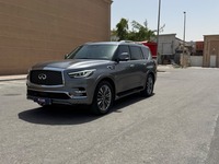 Infiniti QX80