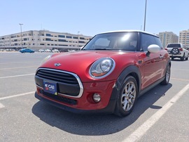 MINI Cooper Used 2017 MINI Cooper for sale in Dubai