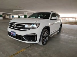 Volkswagen Teramont Used 2023 Volkswagen Teramont for sale in Dammam