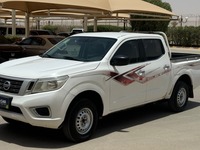 نيسان نافارا