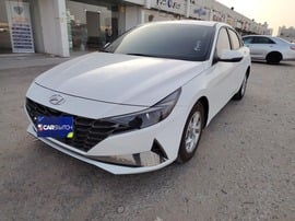 Hyundai Avante Used 2021 Hyundai Avante for sale in Dammam