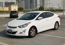 Hyundai Elantra Used 2015 Hyundai Elantra for sale in Dubai