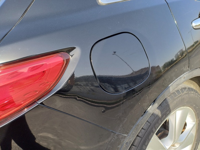 Used 2014 Infiniti QX70 for sale in Dubai