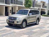Used 2014 Mitsubishi Pajero for sale in Dubai
