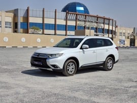 Mitsubishi Outlander Used 2016 Mitsubishi Outlander for sale in Sharjah