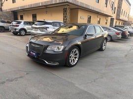 Chrysler 300C Used 2019 Chrysler 300C for sale in Riyadh