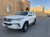 Used 2020 Toyota Fortuner for sale in Riyadh