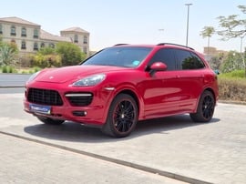 Porsche Cayenne GTS Used 2013 Porsche Cayenne GTS for sale in Dubai