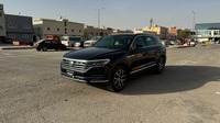 Used 2019 Volkswagen Touareg for sale in Riyadh