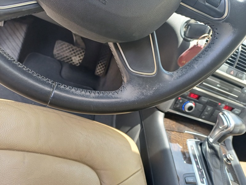Used 2015 Audi Q7 for sale in Dubai