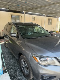 Used 2020 Nissan Pathfinder for sale in Ajman