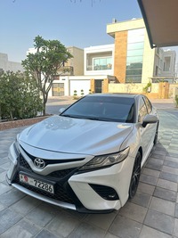 Used 2021 Toyota Camry for sale in Ajman