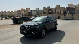 Jeep Cherokee Used 2020 Jeep Cherokee for sale in Riyadh