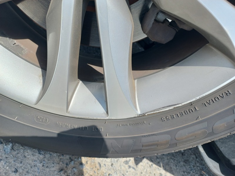 Used 2016 Hyundai Santa Fe for sale in Abu Dhabi