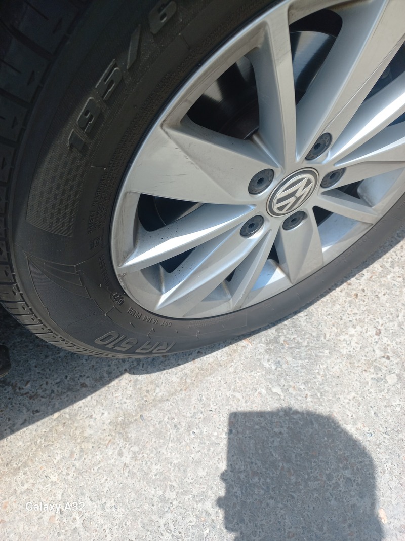 Used 2016 Volkswagen Golf for sale in Abu Dhabi