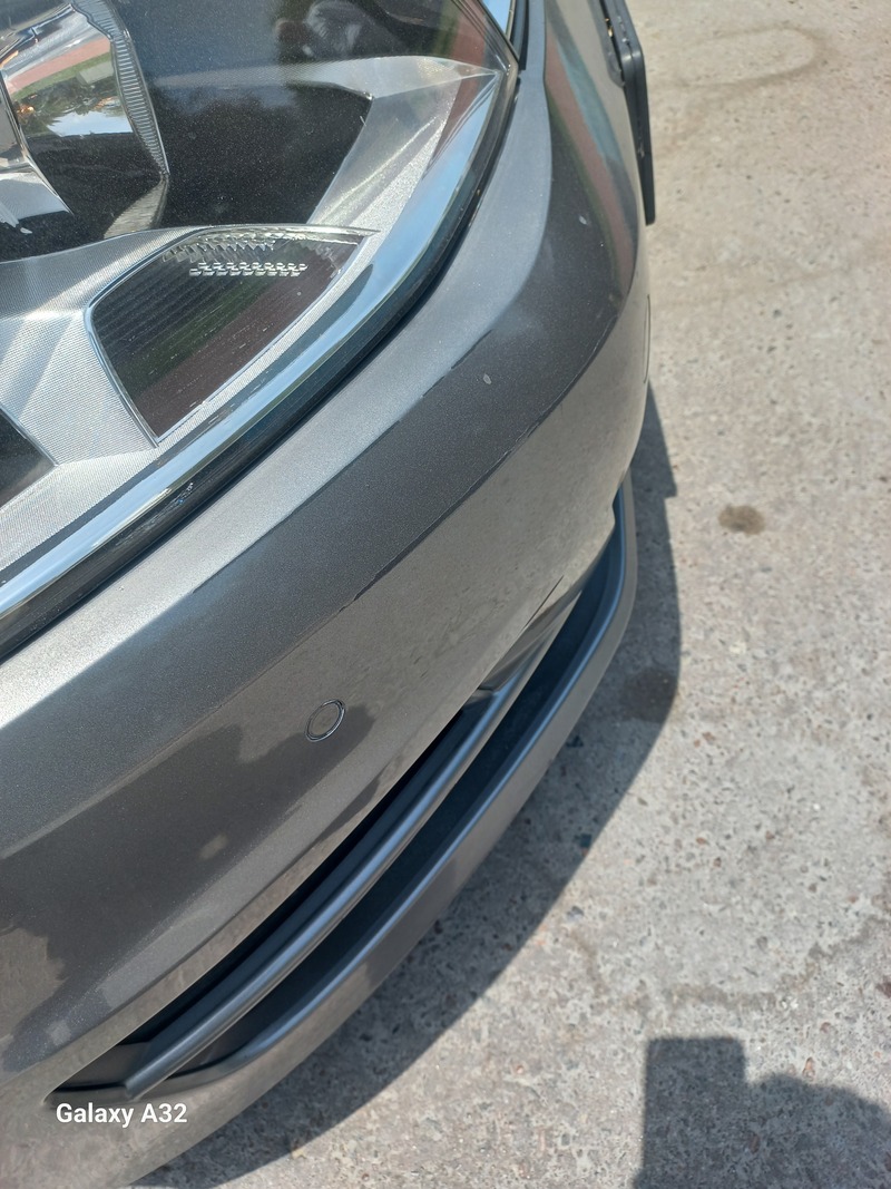 Used 2016 Volkswagen Golf for sale in Abu Dhabi